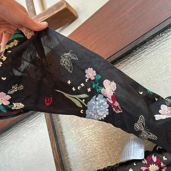 Mac Duggal EMBROIDERED BISHOP SLEEVE V NECK FLOWY GOWN size 4 $798 NEW - Picture 11 of 17